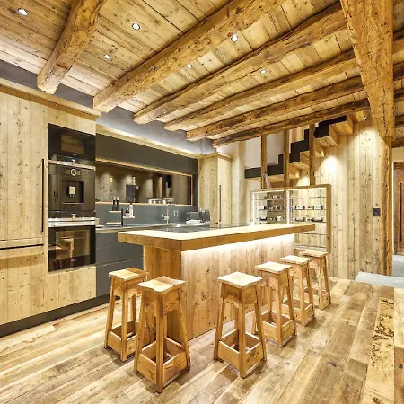 Holiday home Casa Vacanze Via Guglielmo Marconi Courmayeur